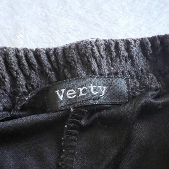 ✿ Verty — shorts — ?? - Picture 2 of 6